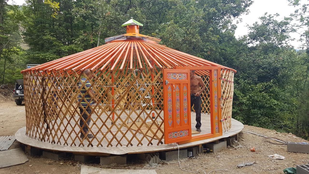 Camping Le P'Tit Bonheur Escaro المظهر الخارجي الصورة