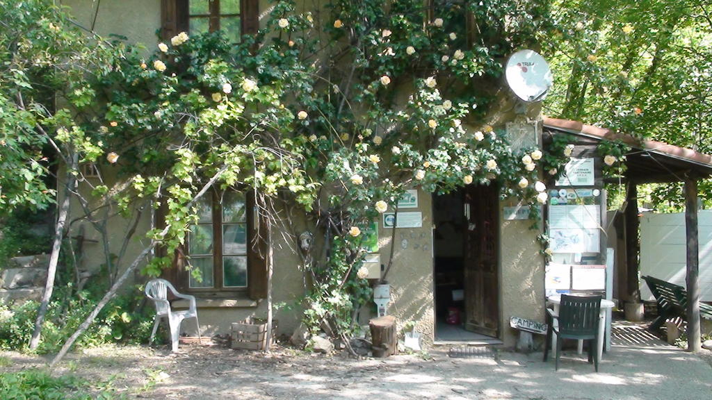 Camping Le P'Tit Bonheur Escaro المظهر الخارجي الصورة