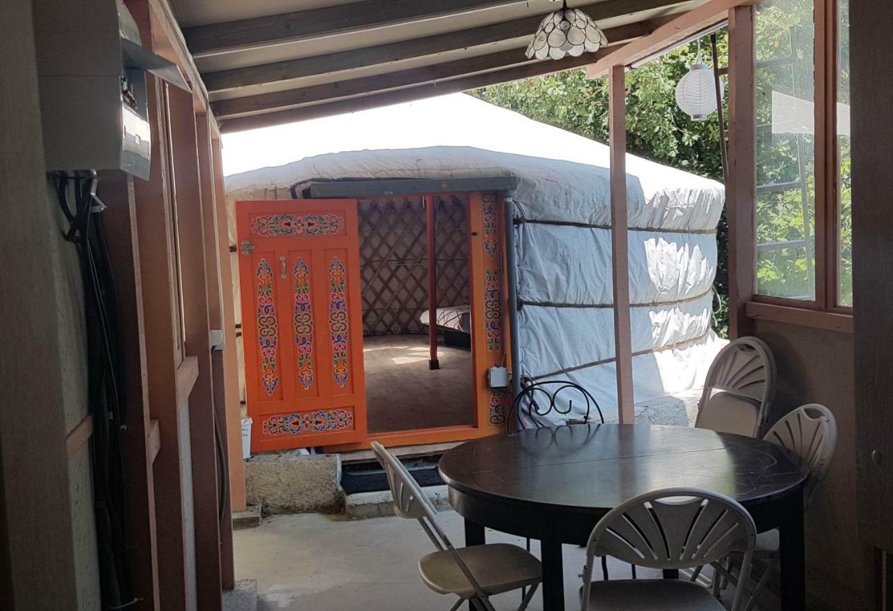 Camping Le P'Tit Bonheur Escaro المظهر الخارجي الصورة